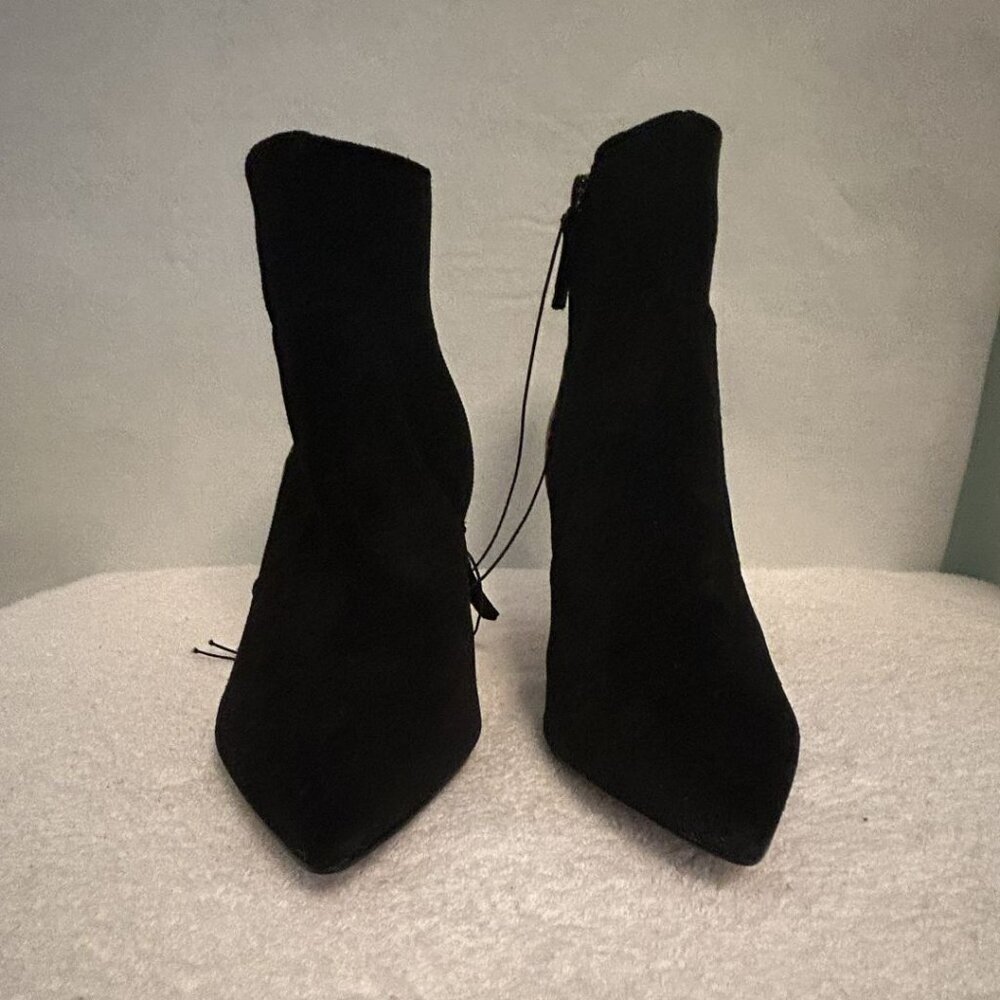 NWOB Violet & Red Quintin Black and Leopard Print Suede Heeled Booties 8.5 - Picture 7 of 14